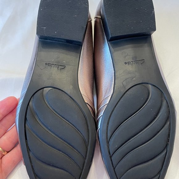 Clarks Collection copper metallic shoes 7W - Picture 5 of 6